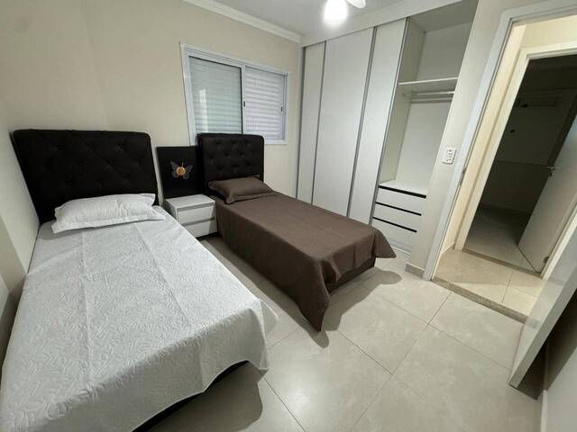 Apartamento para Venda em Praia Grande - 5